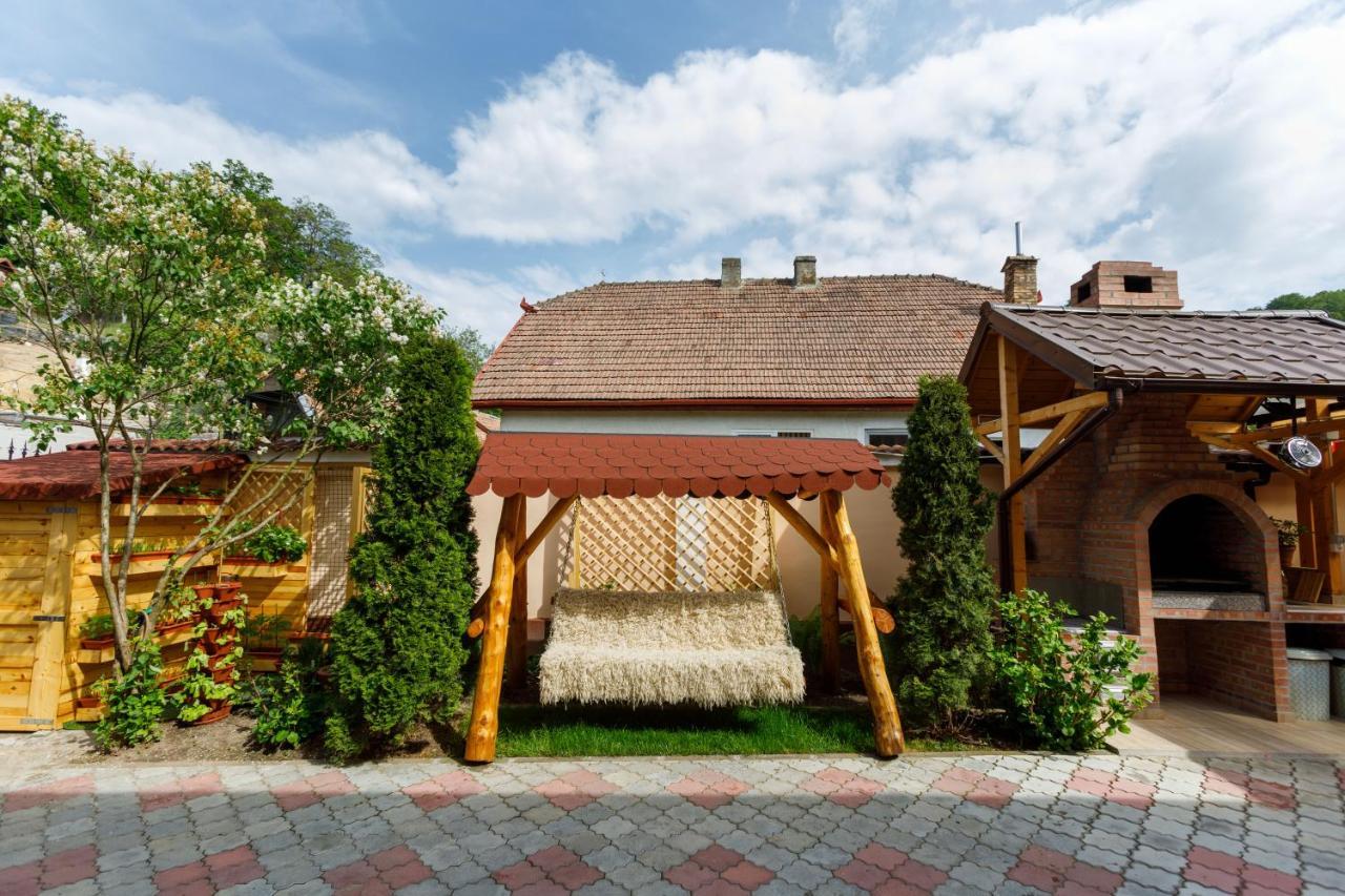 Casa Dacica Hotel Rîşnov Екстериор снимка